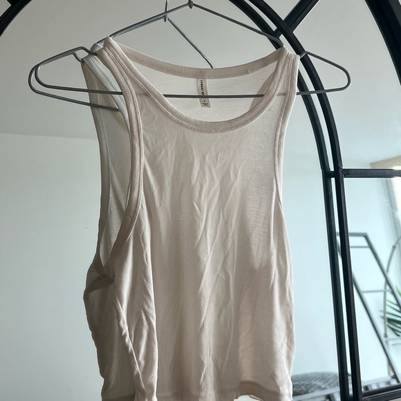 Aritzia Sunday Best Honour Tank - Picture 2 of 2
